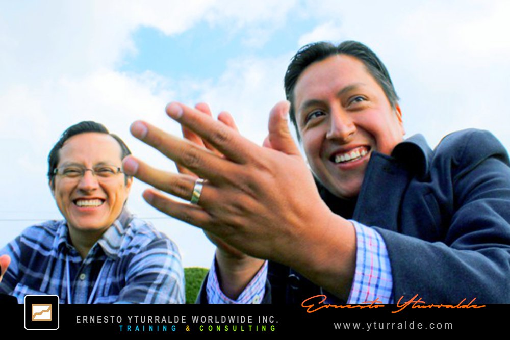 Team Building Colombia | Ejercicios colaborativos de comunicación y confianza